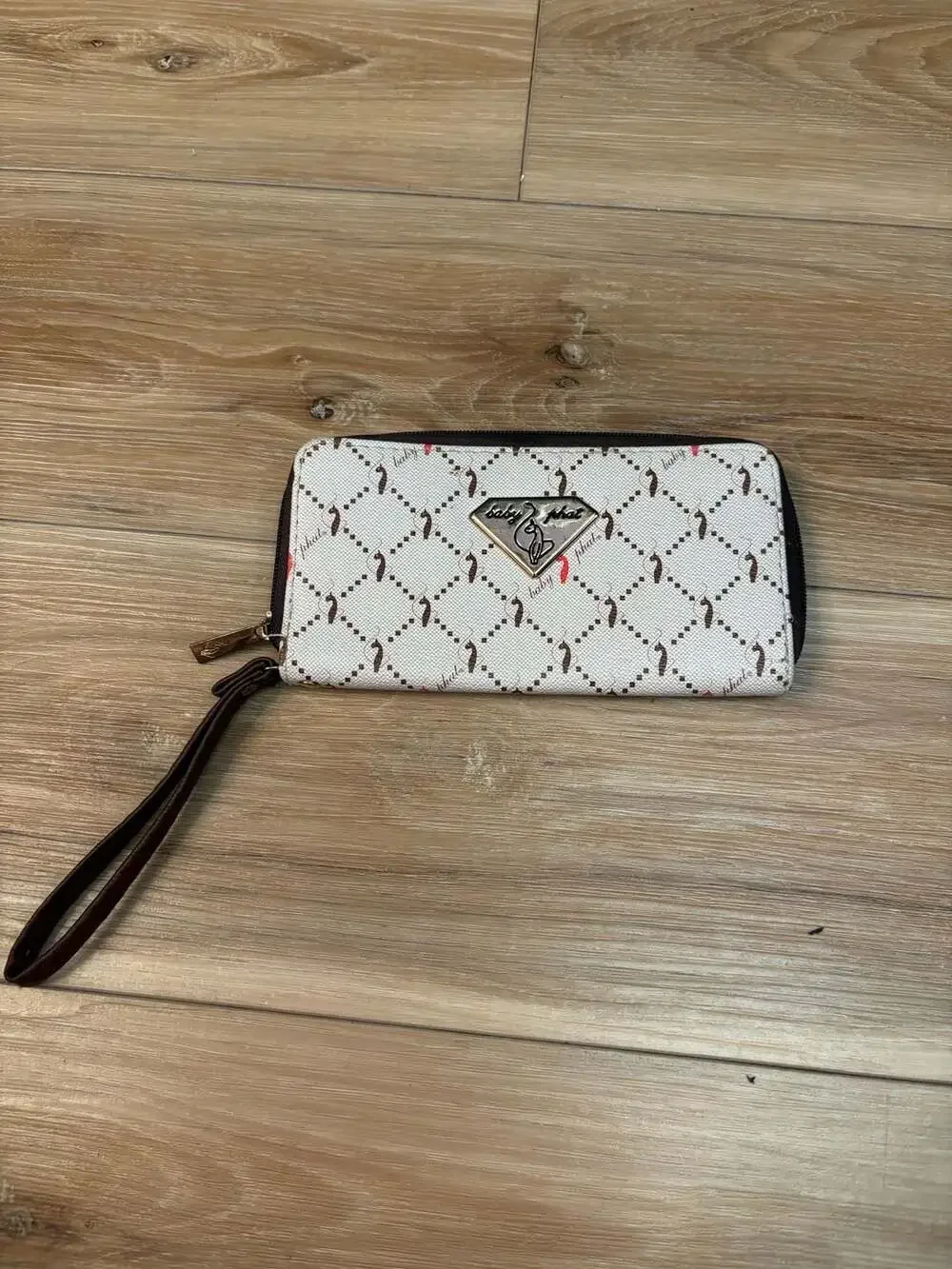 Baby Phat Vintage Monogram Zip Around Wristlet Clutch Wallet White Brown Red